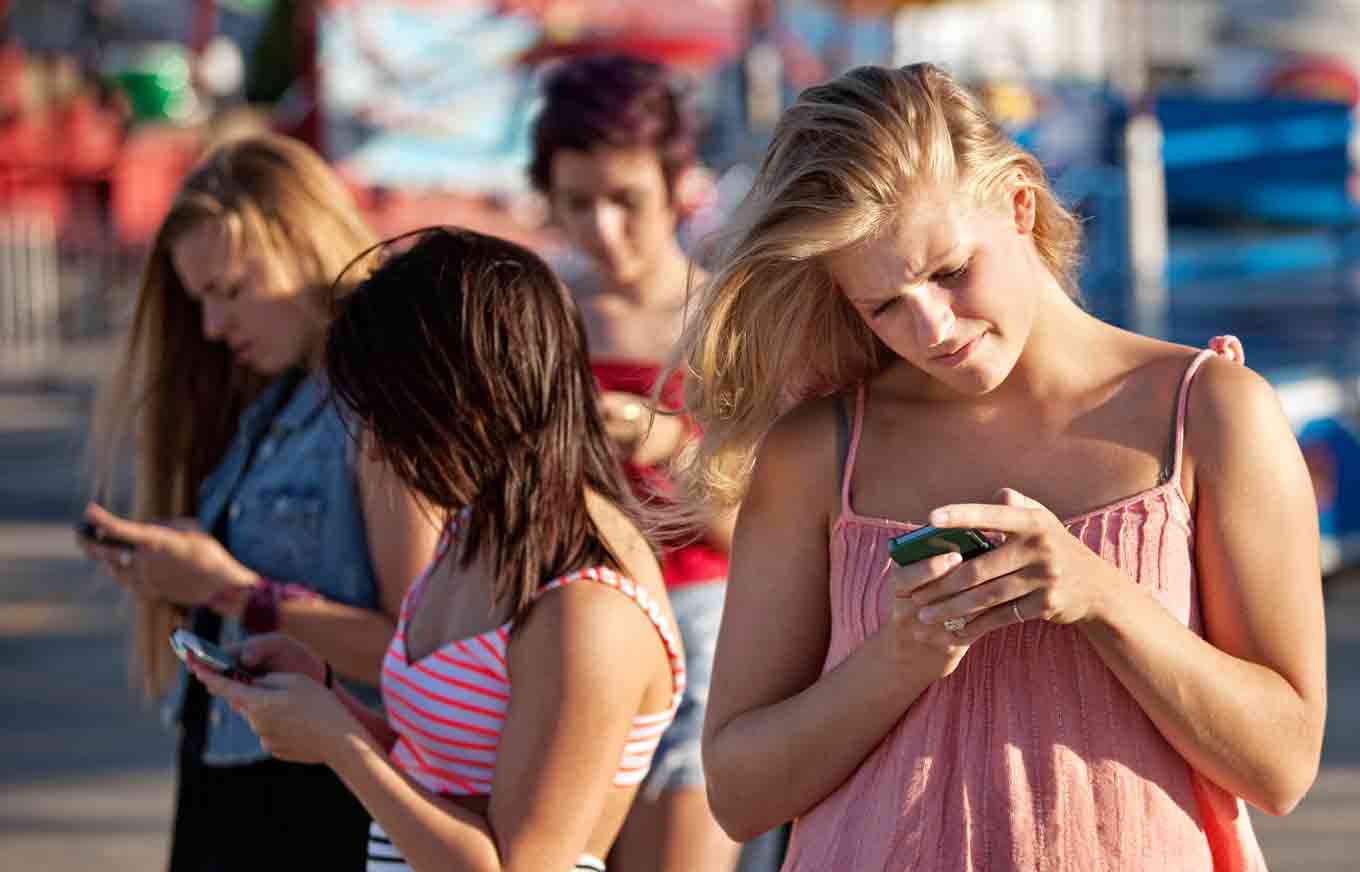 Negative Side Effects on Teenagers use of Mobile Phones
